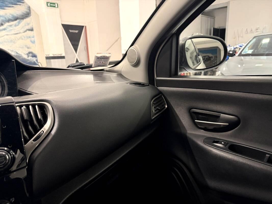 Lancia Ypsilon 1.2 Gold 69cv my16