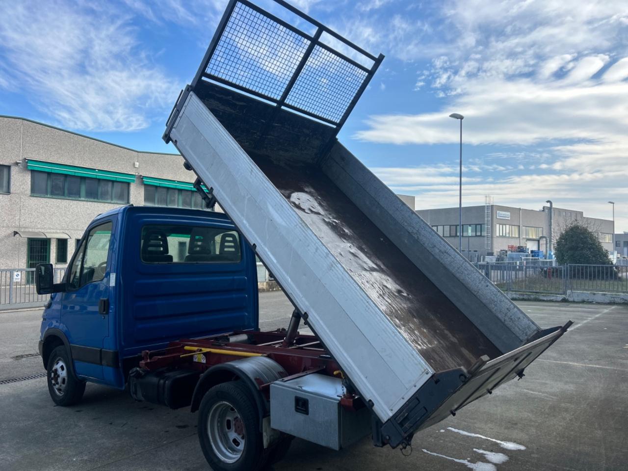 Iveco Daily 35c9 2.5Turbo RIBALTABILE TRILATERALE