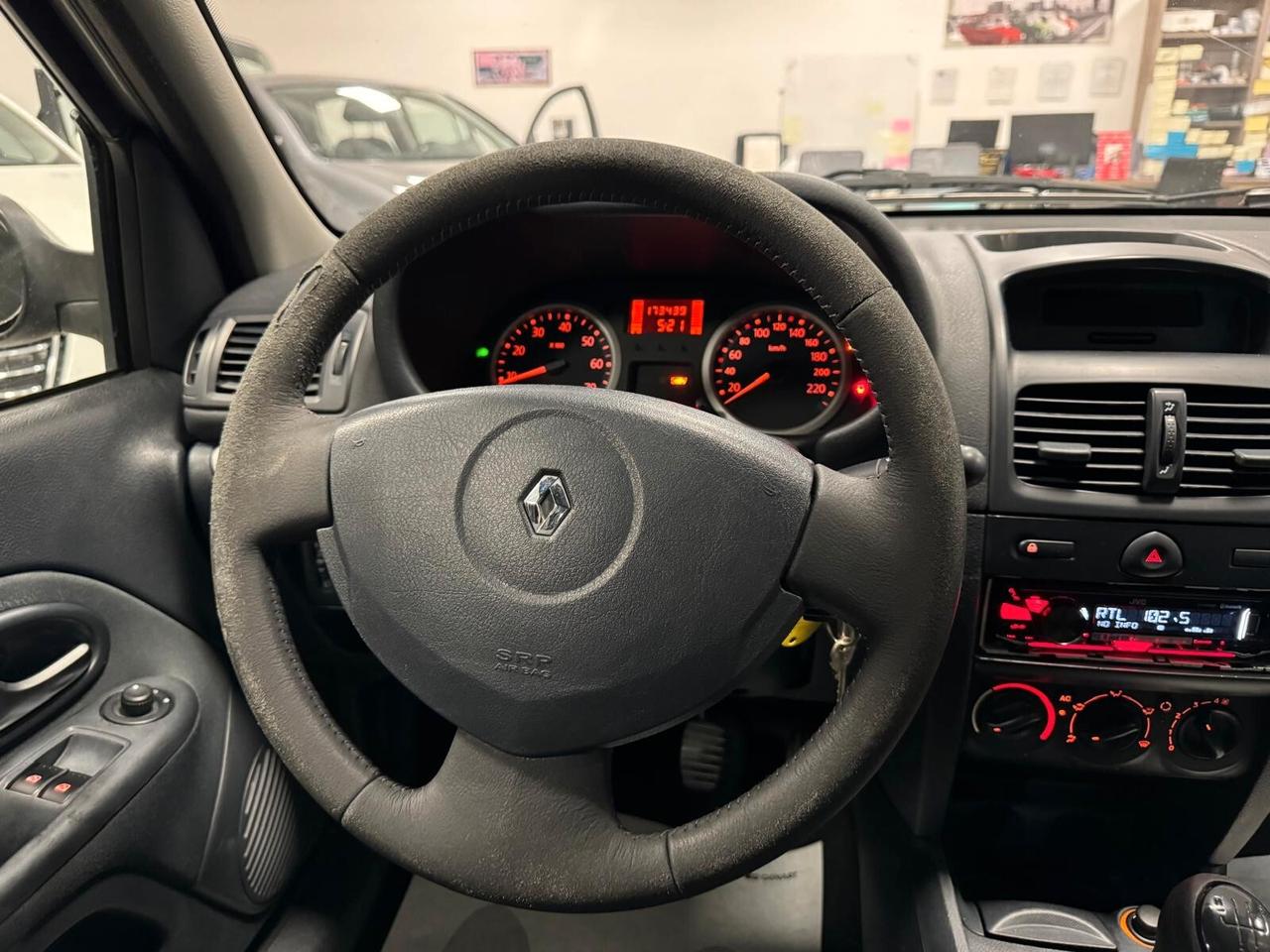 Renault Clio 1.2 BENZINA 5P NEOPATENTATI 2004