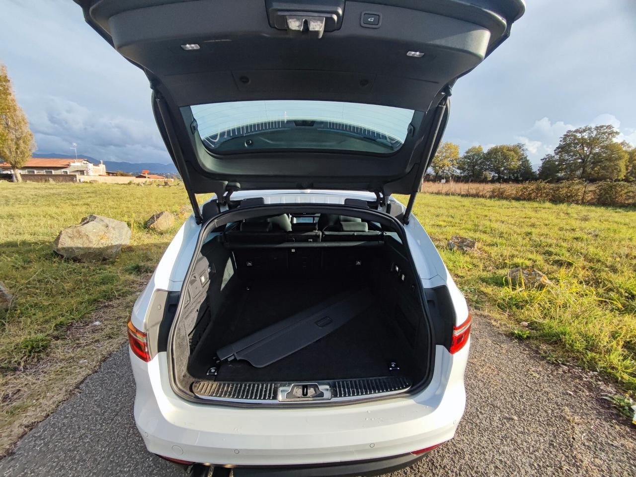 Jaguar XF Sportbrake 2.0 D 180 CV AWD aut. R-Sport