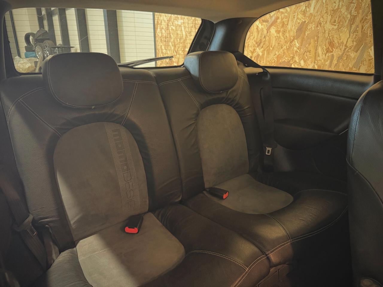 Lancia Ypsilon 1.4 Sport MomoDesign