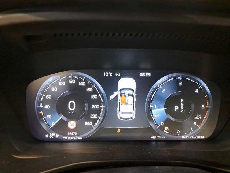 VOLVO XC40 D3 Geartronic Momentum