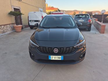 Fiat Tipo 1.4 T-JET MIRROR