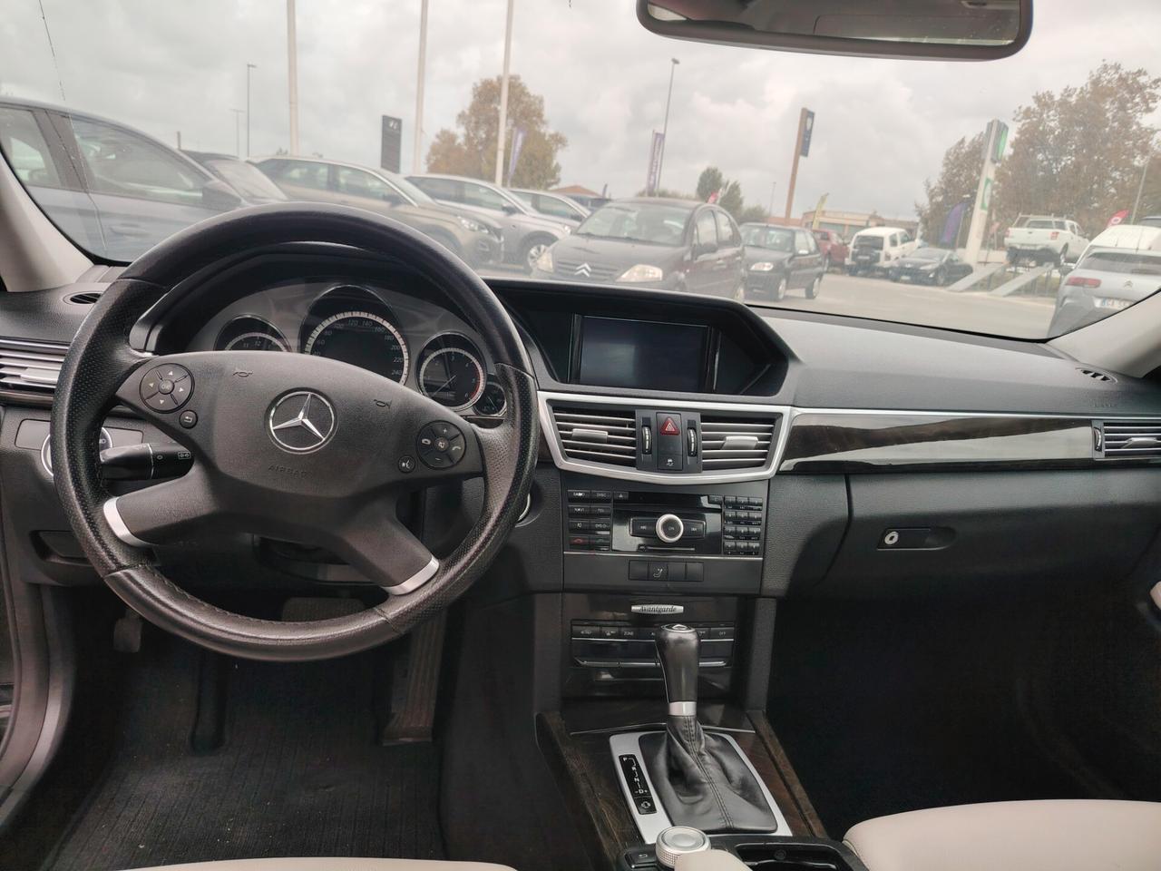 Mercedes-benz E 250 CDI BlueEFFICIENCY Avantgarde AMG