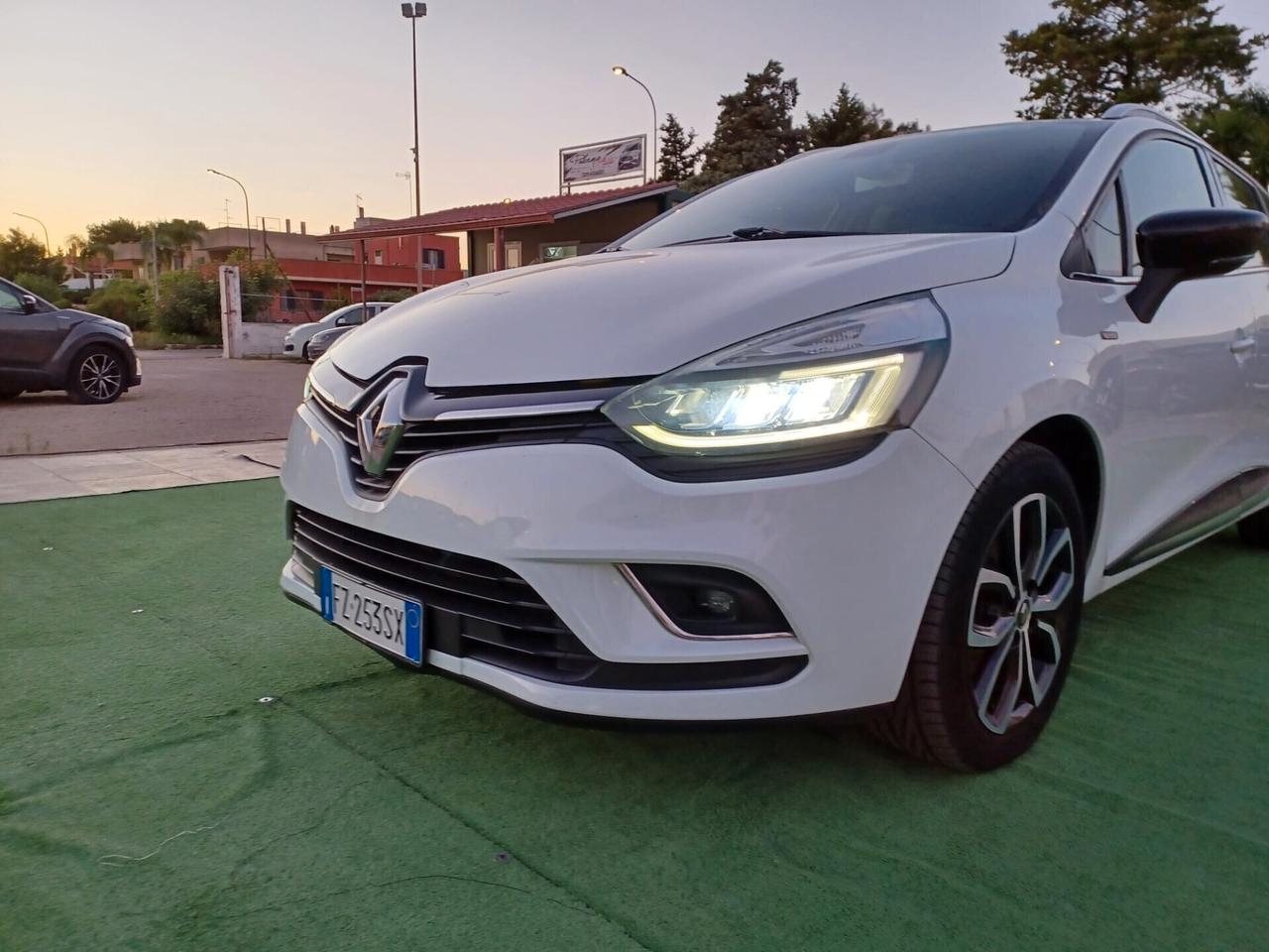 Renault Clio 75 CV Moschino Zen NEOPATEN NAVI LED