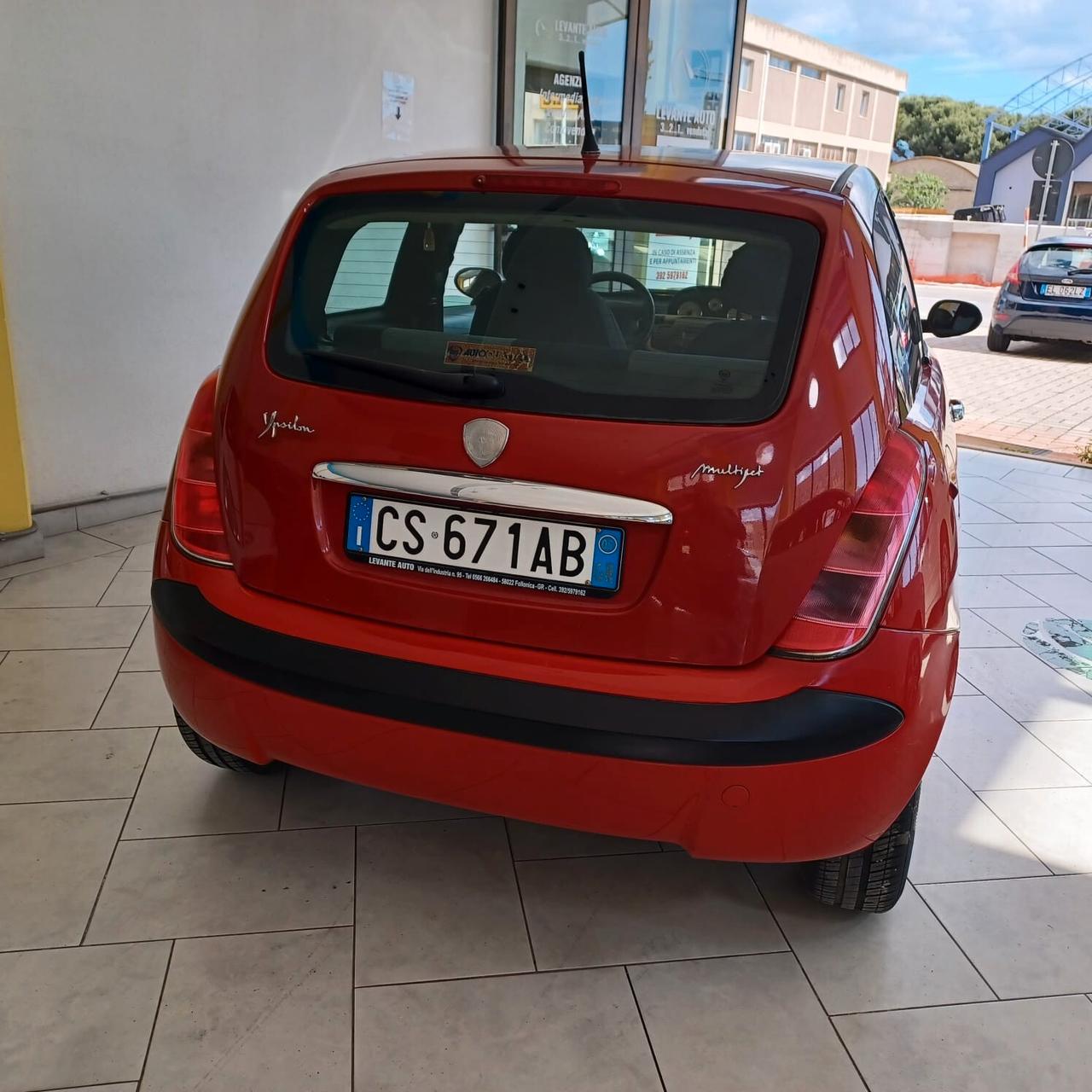 LANCIA YPSILON 1.3 MJTD NEOPATENTATI