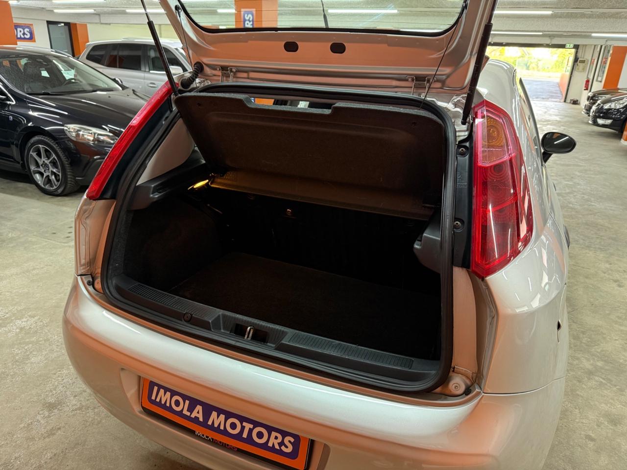 Fiat Punto 1.4 8V 5 p. Lounge - Benzina/Metano