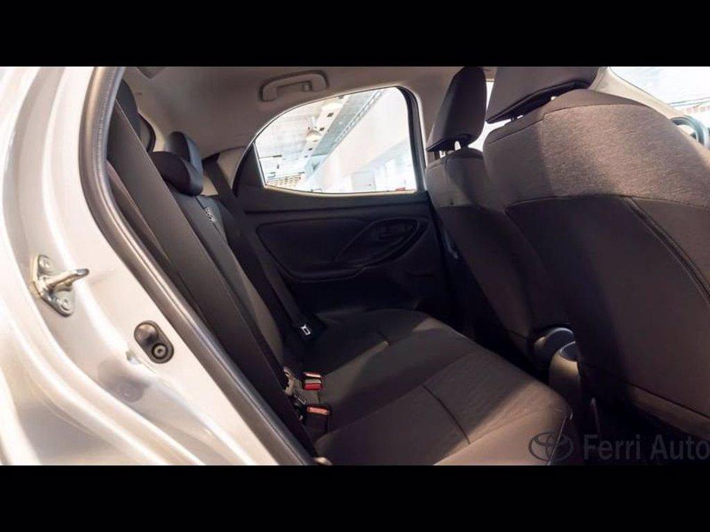 TOYOTA Yaris 1.0 active del 2023