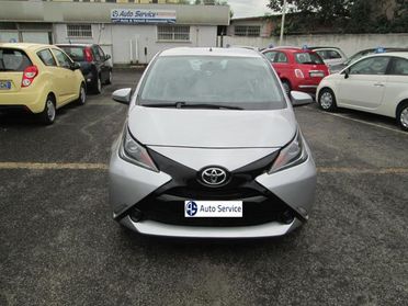 TOYOTA Aygo 1.0 VVT-i 69 CV 5 porte x- Black Tss