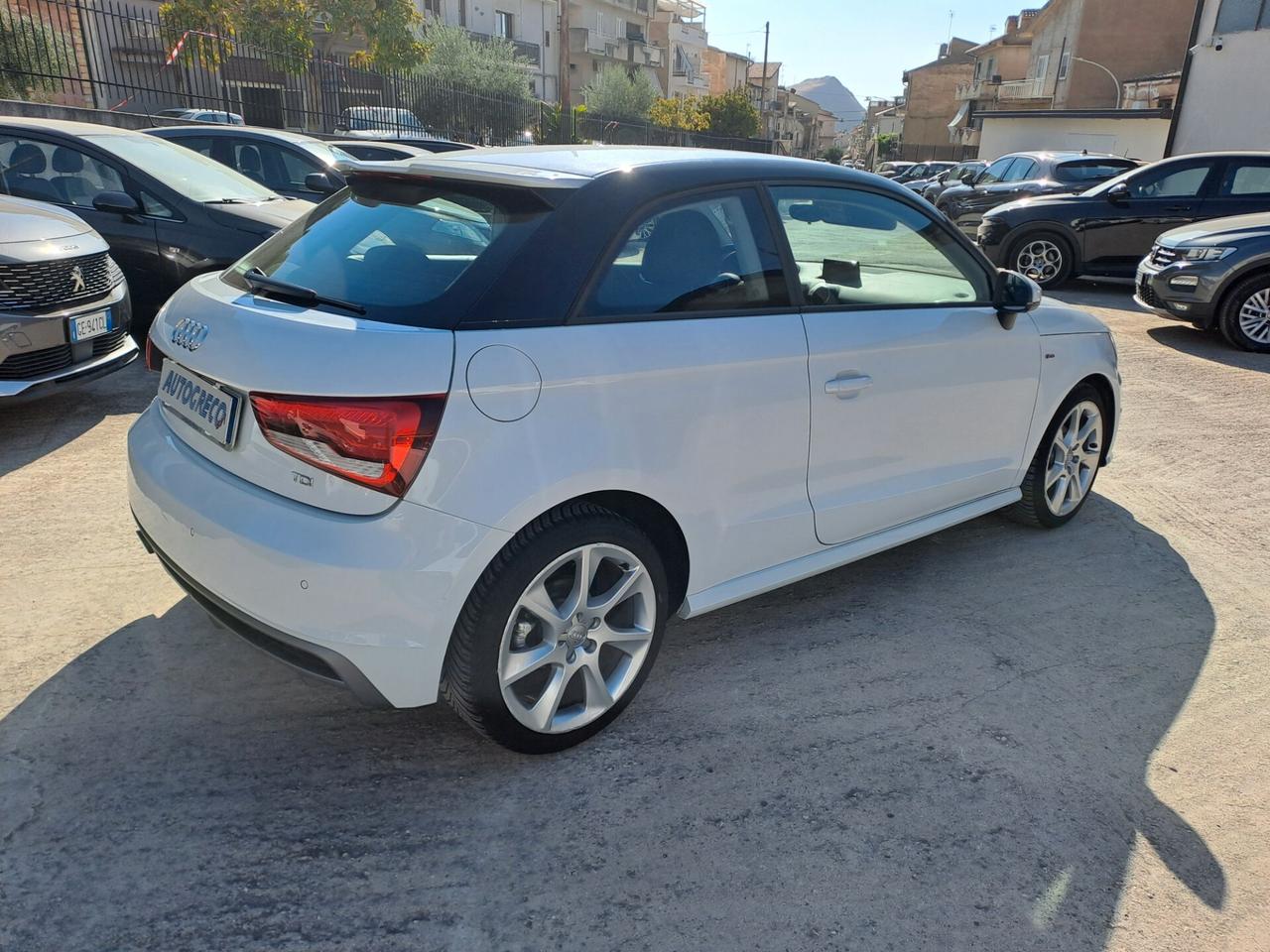 Audi A1 1.4 TDI S LINE