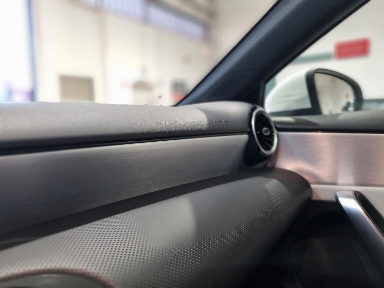 Mercedes-Benz A 180 d Automatic Premium AMG