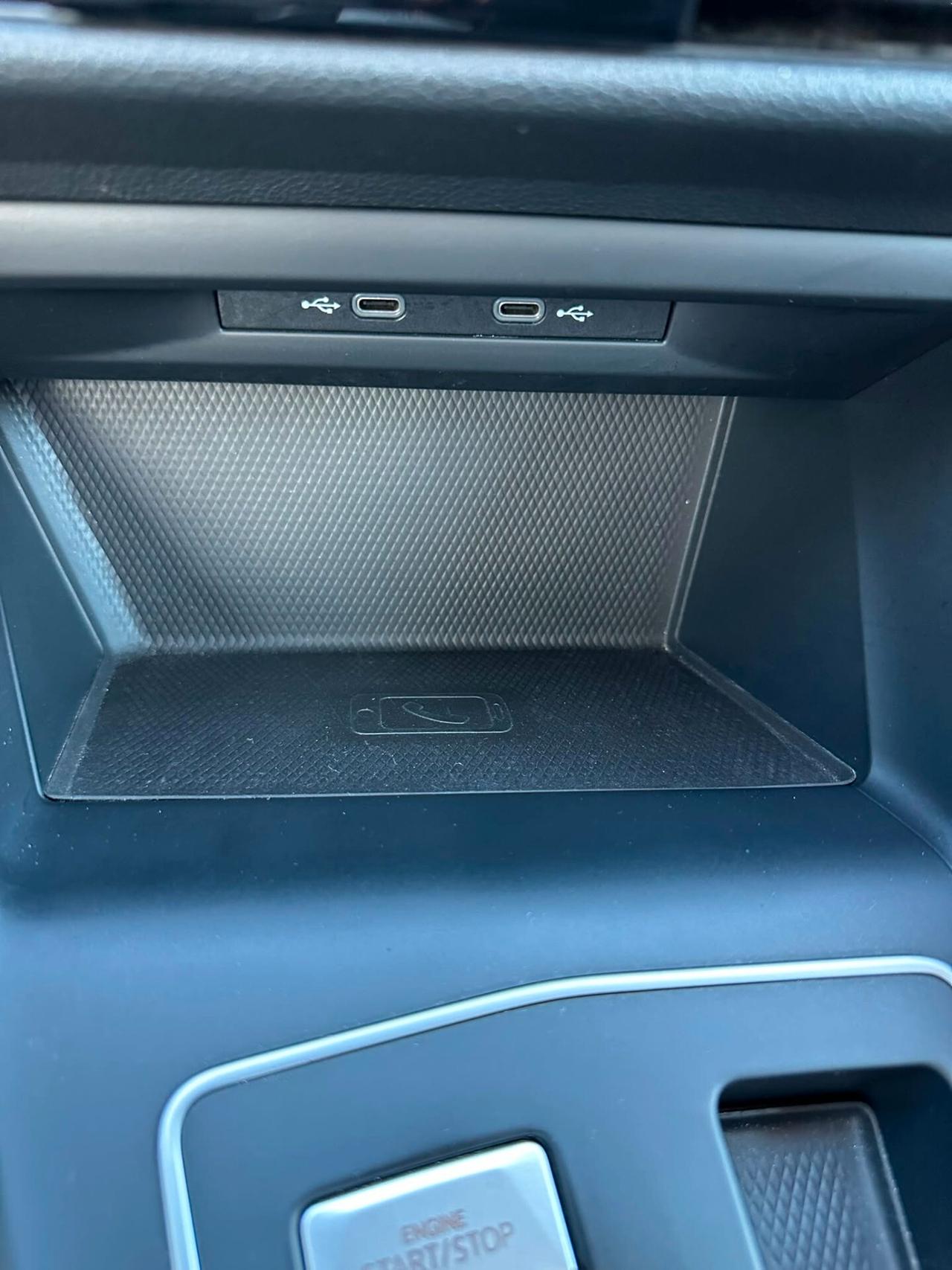 VOLKSWAGEN GOLF 1.5 TGI DSG Style