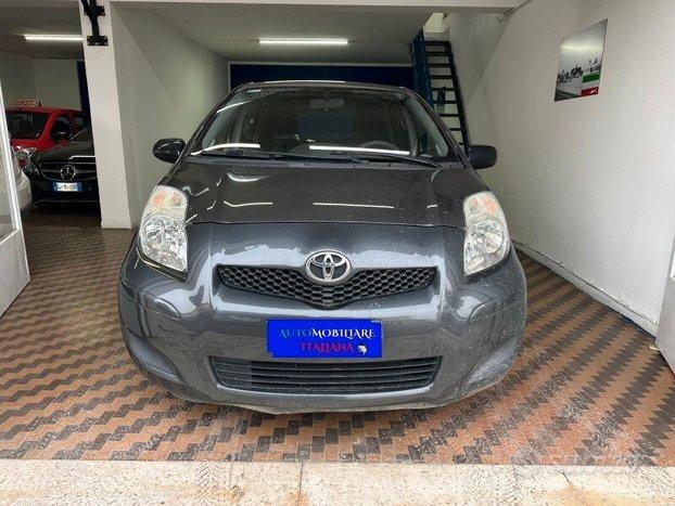 TOYOTA Yaris 2 serie Yaris 1.0 5 porte Now GPL