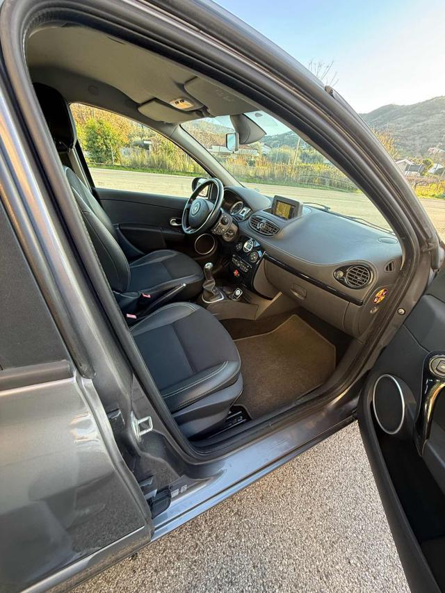 RENAULT Clio 1.2 16V 5 porte Dynamique