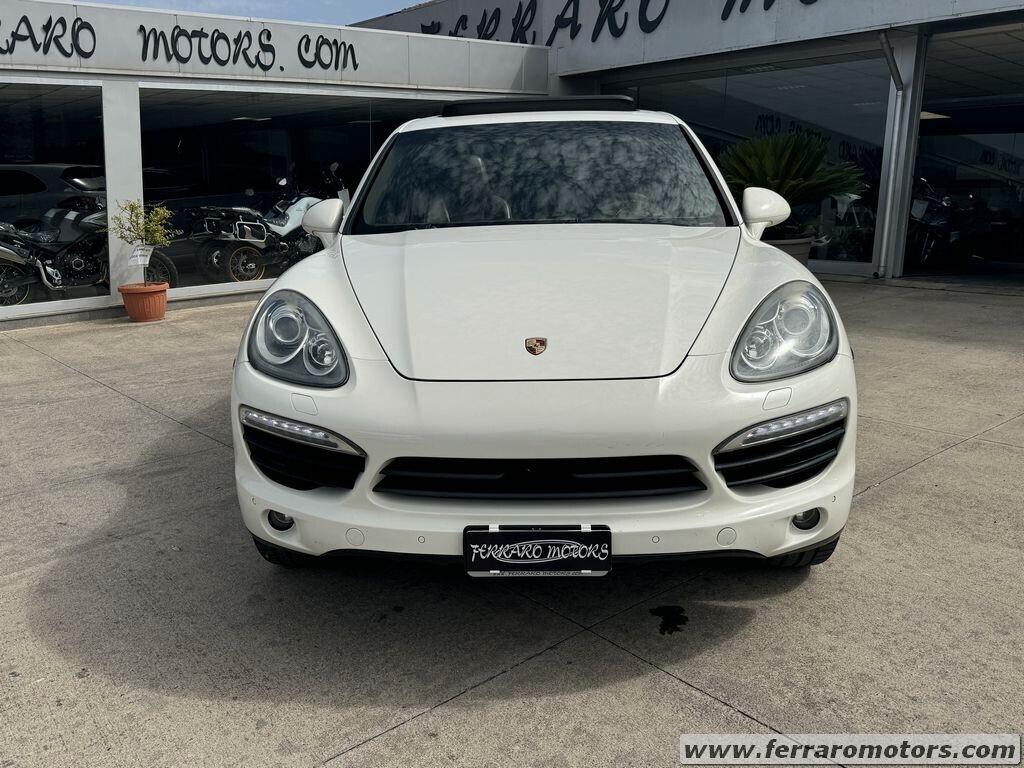 PORSCHE CAYENNE TETTO PANORAMICO A SOLI 219 EURO AL MESE