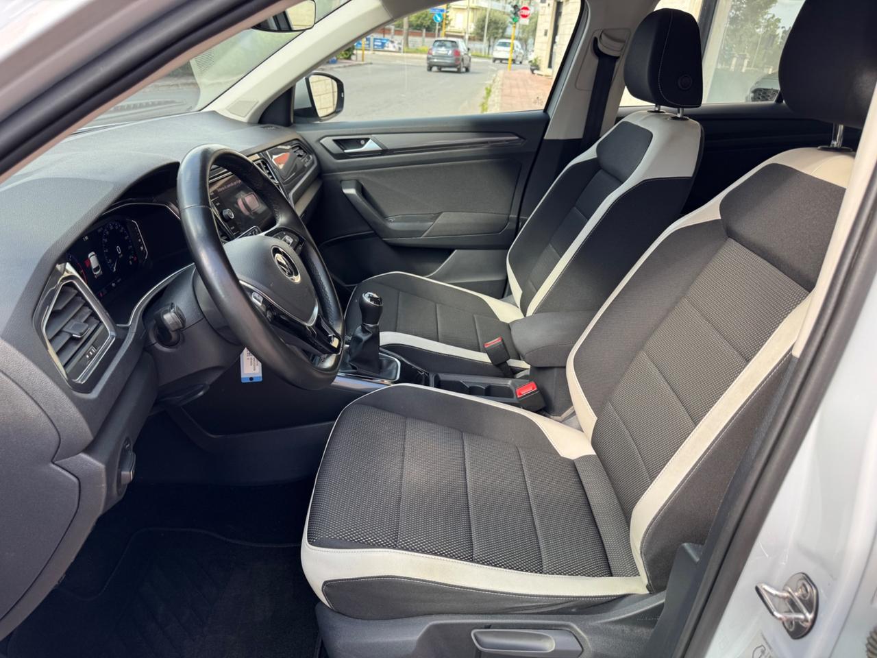 Volkswagen T-Roc 2.0 TDI 115 CV Advanced