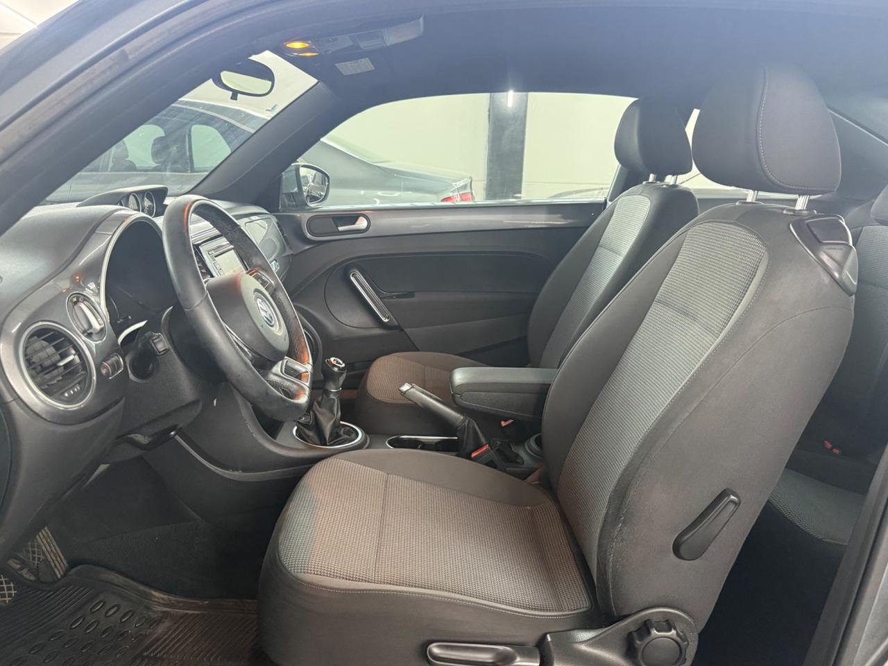 Volkswagen Maggiolino 1.6 TDI Design