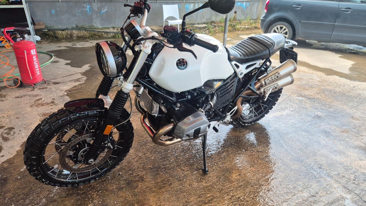 Bmw R 1200 GS nine t scrambler