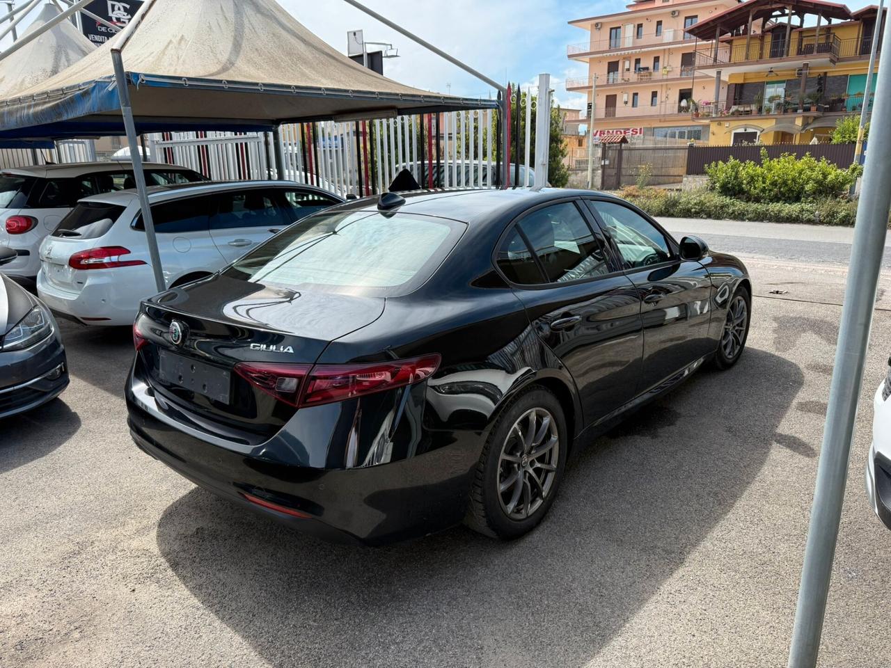Alfa Romeo Giulia 2.2 Turbodiesel 136 CV AT8 Business