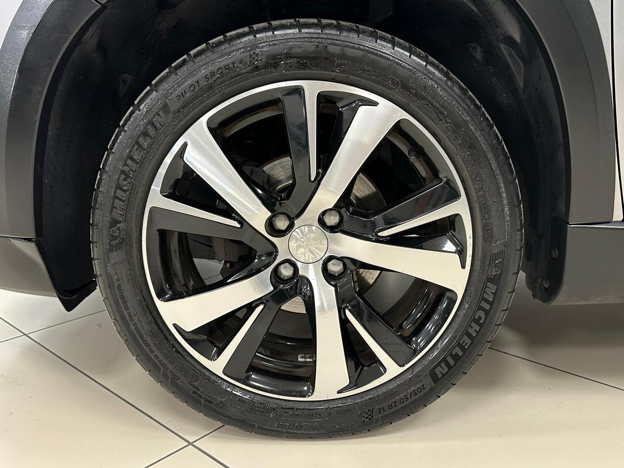 Peugeot 2008 BlueHDi 100 S&S Allure - 2019