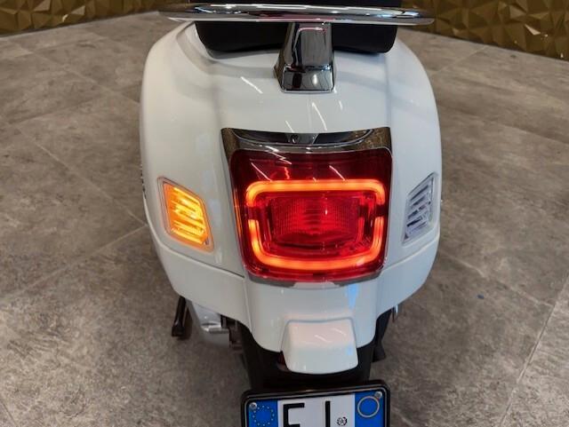 Vespa GTS 300 hpe Super