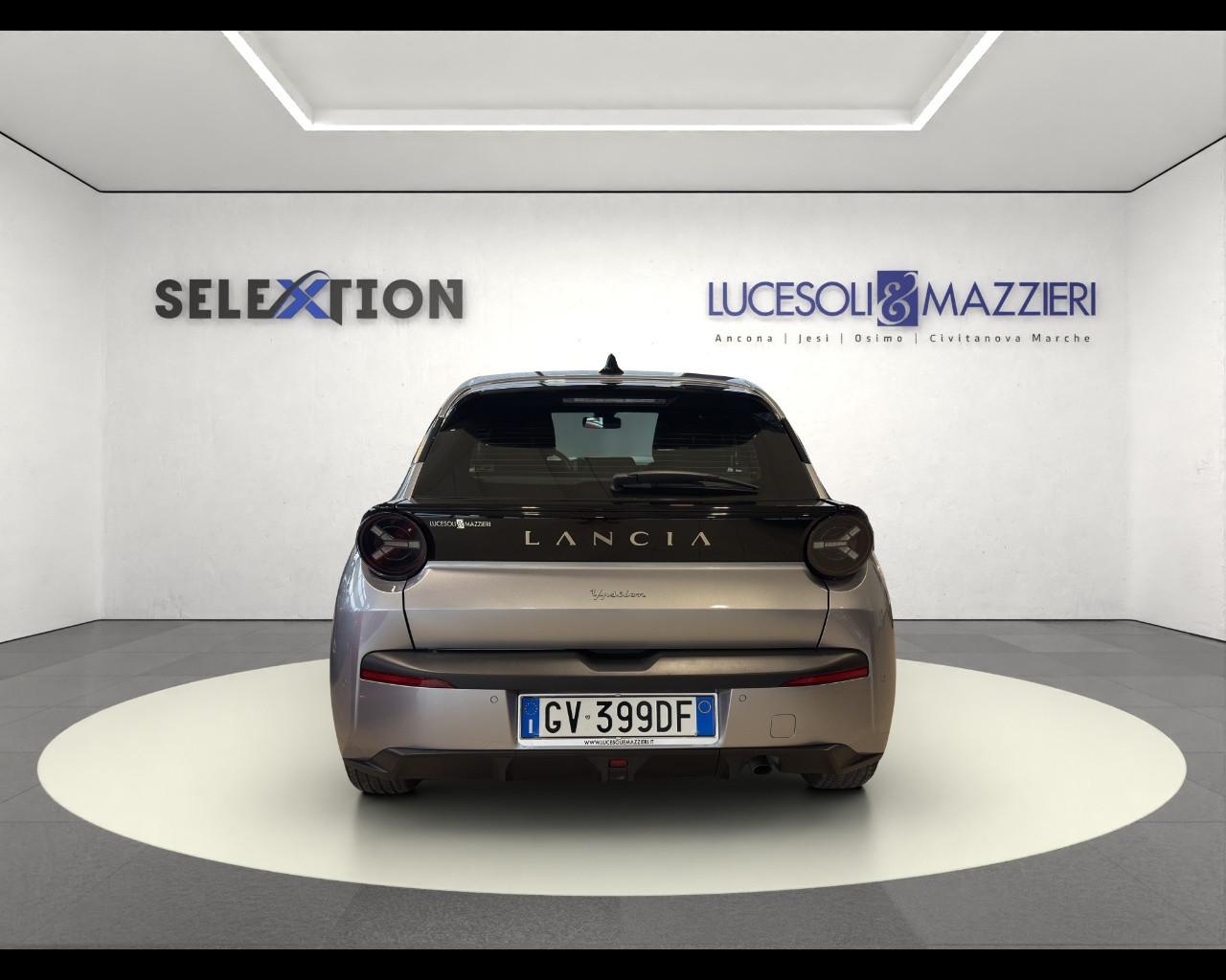 LANCIA Nuova Ypsilon Ibrida My24 Nuova Ypsilon 1.2 100cv Ibrida