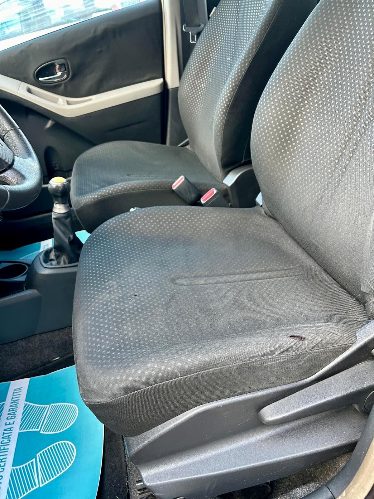 Toyota Yaris 1.0 5 porte Sol - ok neopatentato