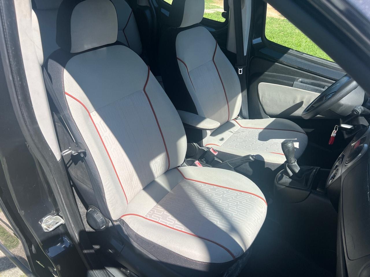 Peugeot Bipper Tepee 1.3HDi 75CV-2015