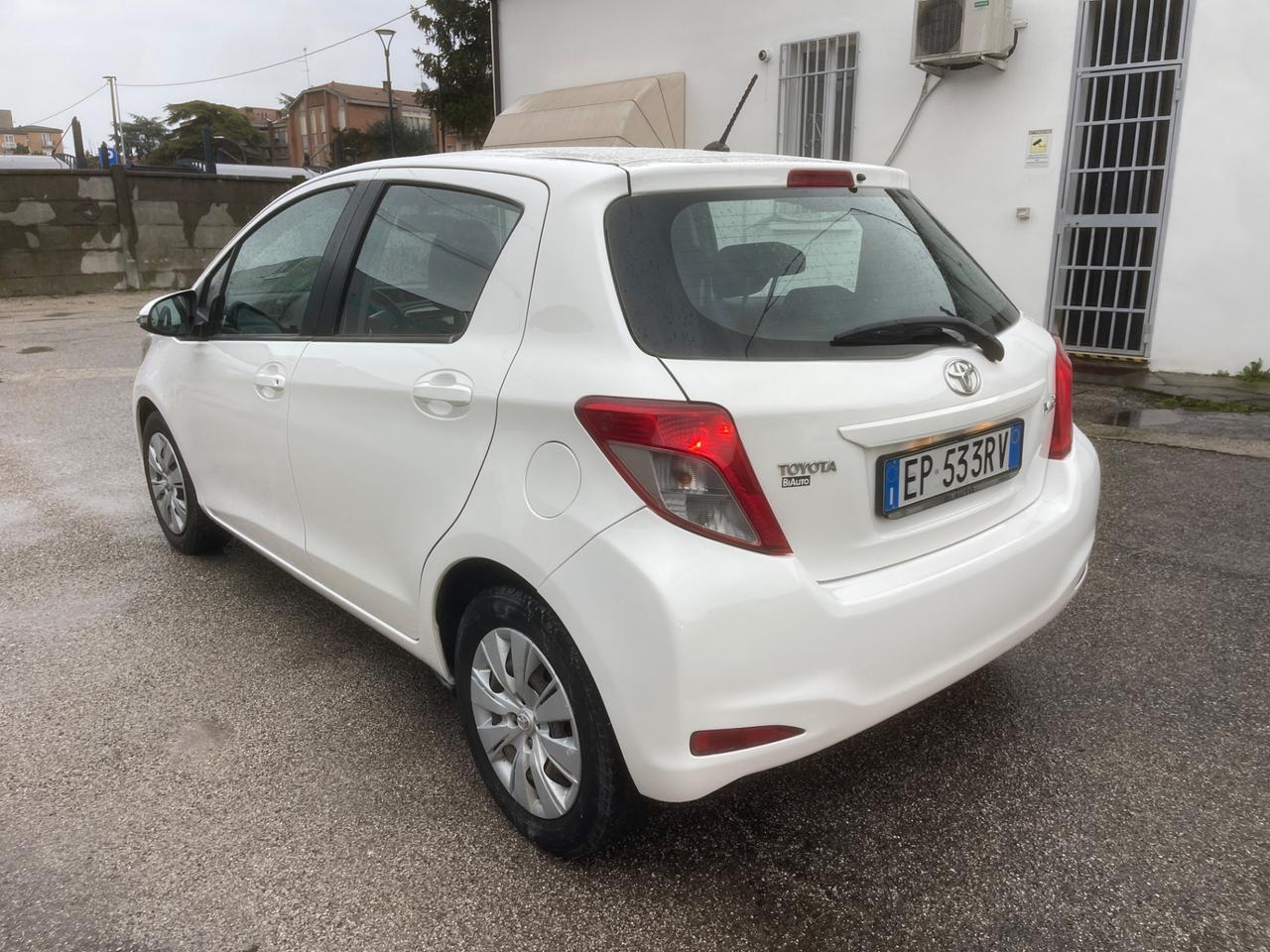 Toyota Yaris 1.0 5 porte Lounge
