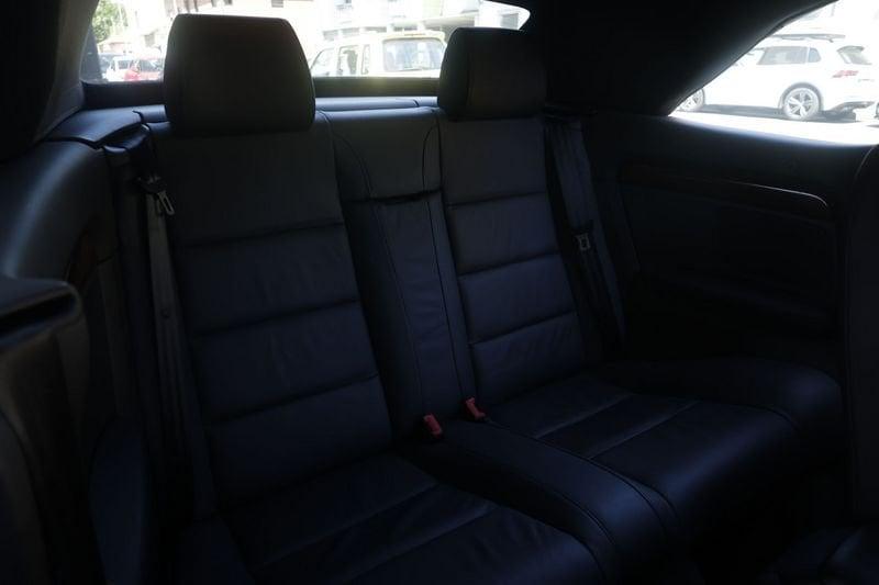 Audi A4 A4 Cabrio 2.5 V6 tdi 163cv multitronic 120KW ANNO 2005