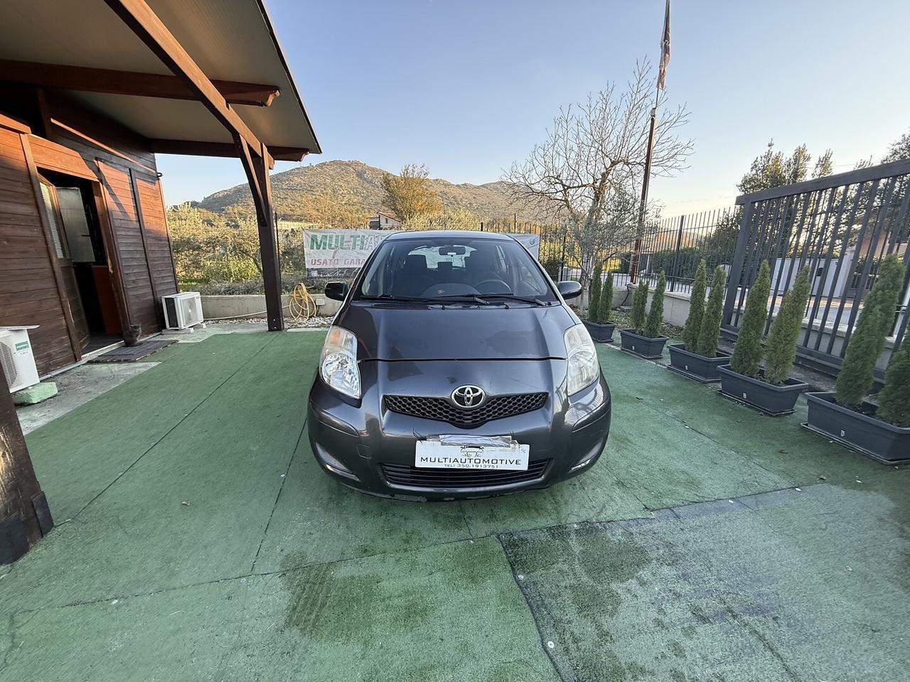 TOYOTA YARIS 2" SERIE