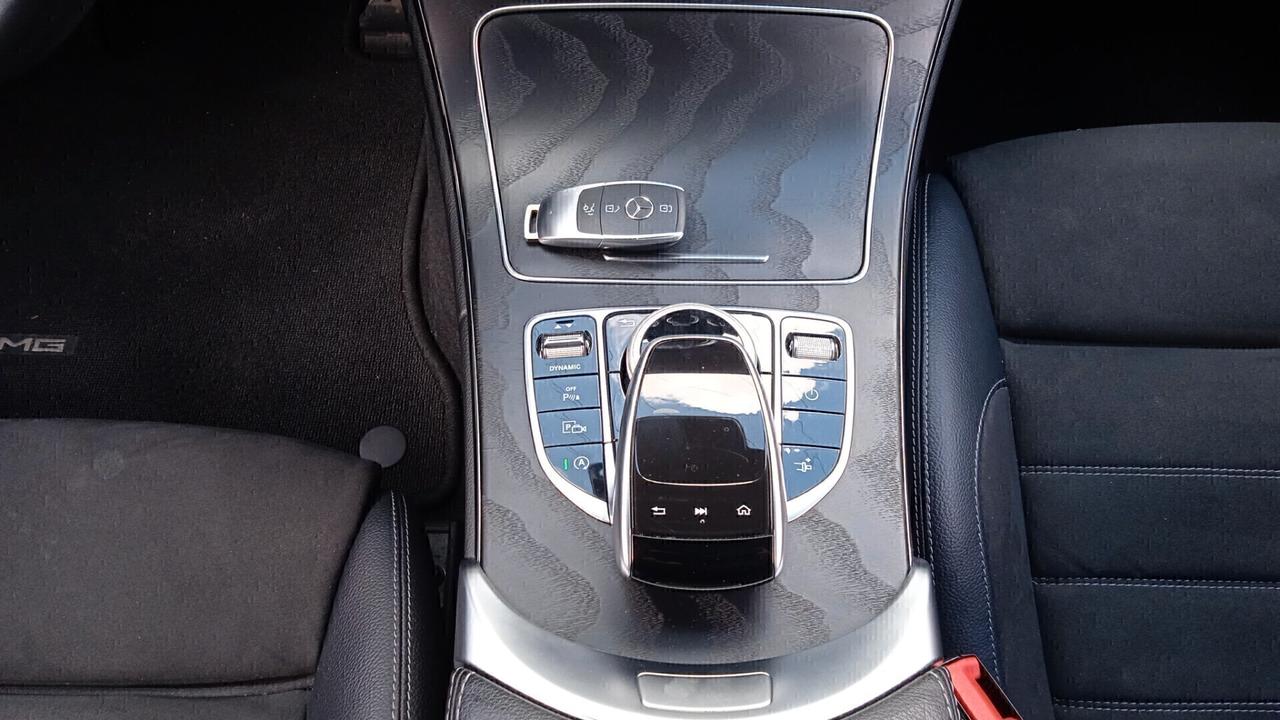 Mercedes-benz C 220 d Auto Coupé Premium Plus AMG PACK