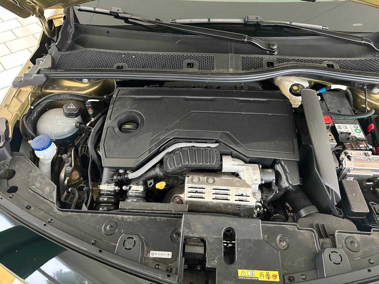 Lancia Ypsilon Hybrid e-DCT LX