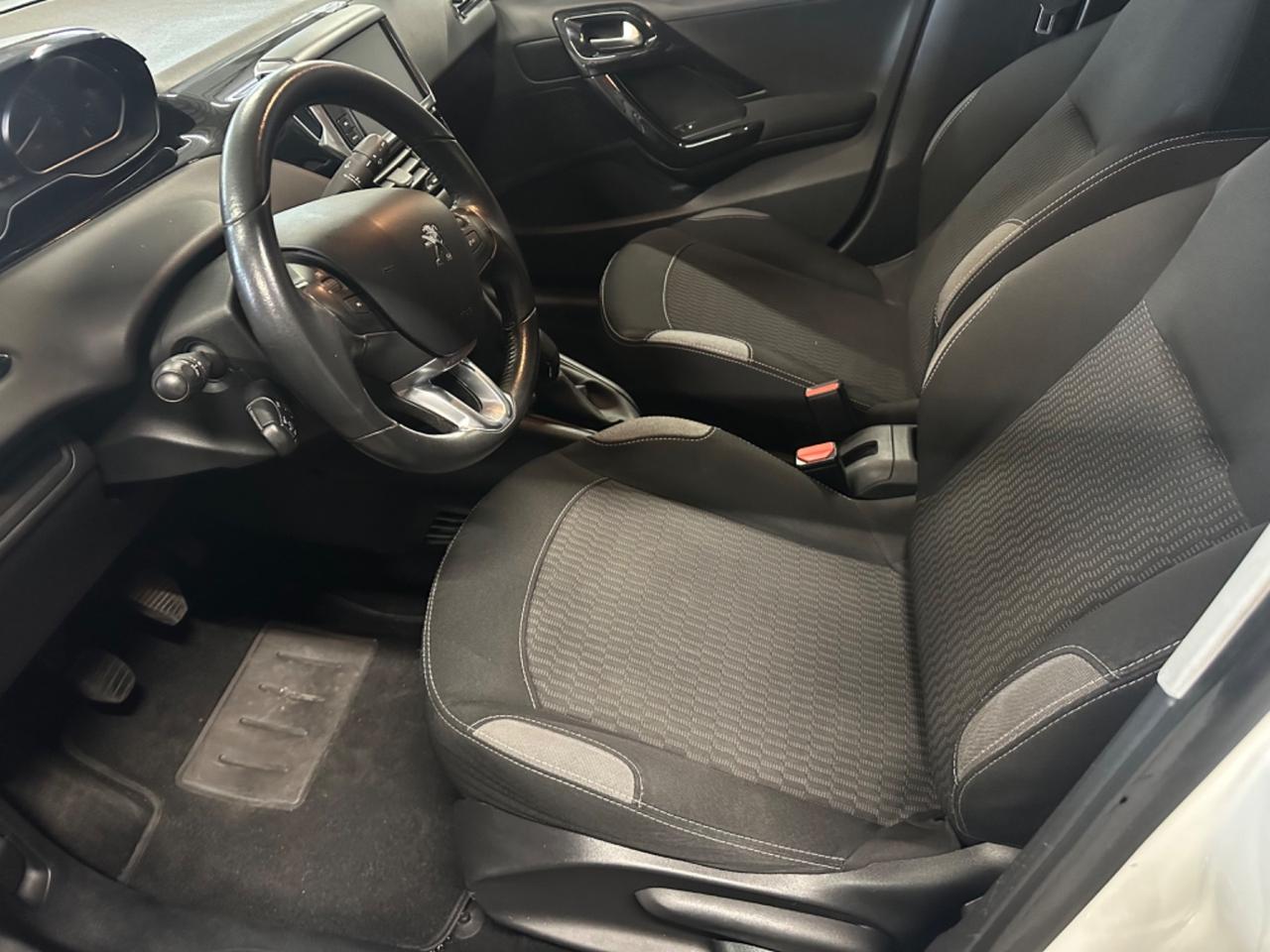 Peugeot 208 PureTech 82 5 porte Active