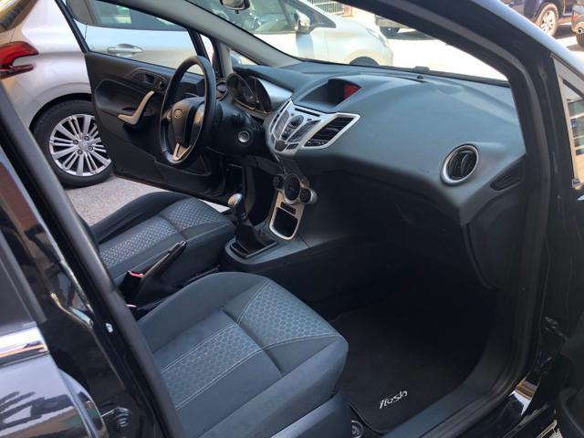 FORD Fiesta 1.4 TDCi 68CV 5 porte Titanium