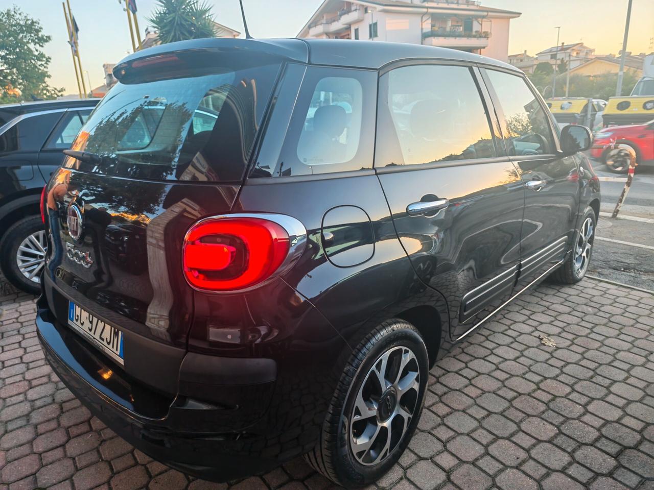 Fiat 500L FULL OPT