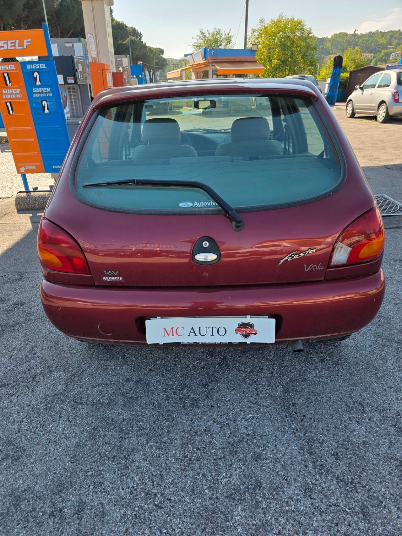 Ford Fiesta 1.2i 16V cat 5 porte Ghia con 150.000km Unicoproprietario