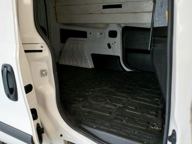 FIAT Doblo 1.4 T-Jet Natural Power Cargo Maxi