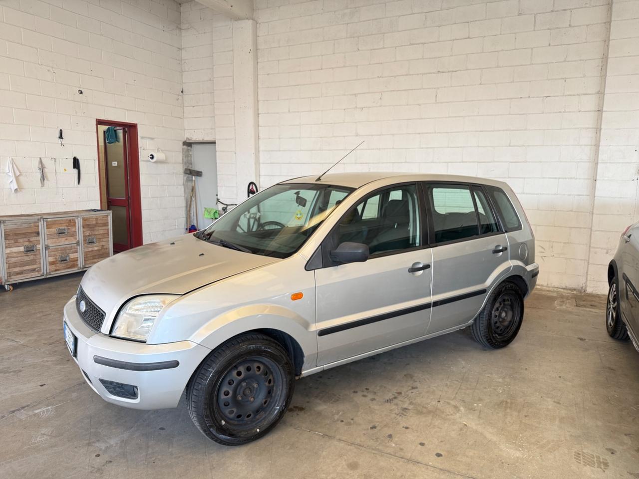 Ford Fusion 1.4 16V 5p. Collection