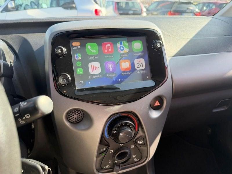 Toyota Aygo 1.0 VVT-i x-play MMT Automatica! RETROCAMERA