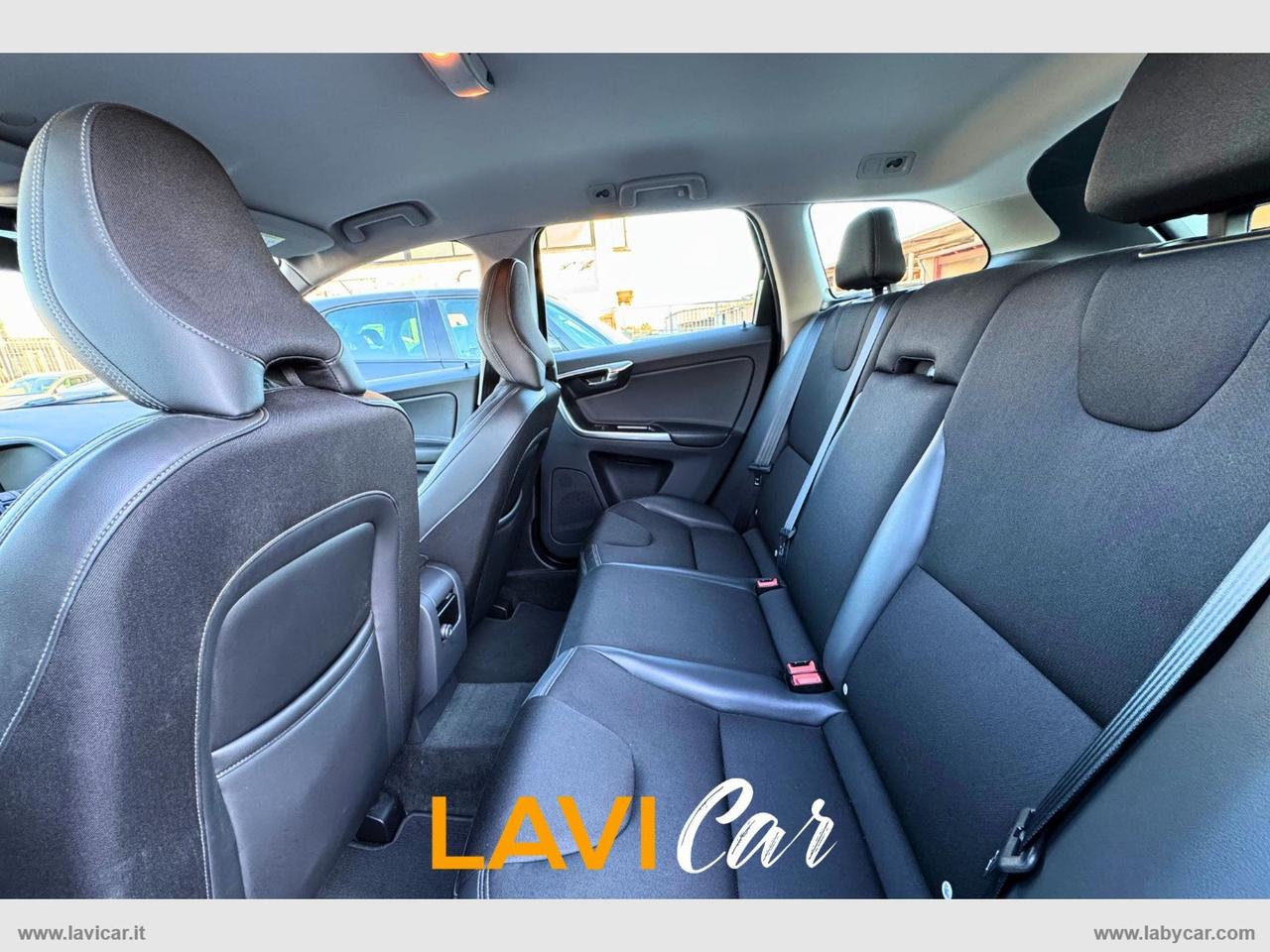 VOLVO XC60 D4 AWD Geartronic Inscription