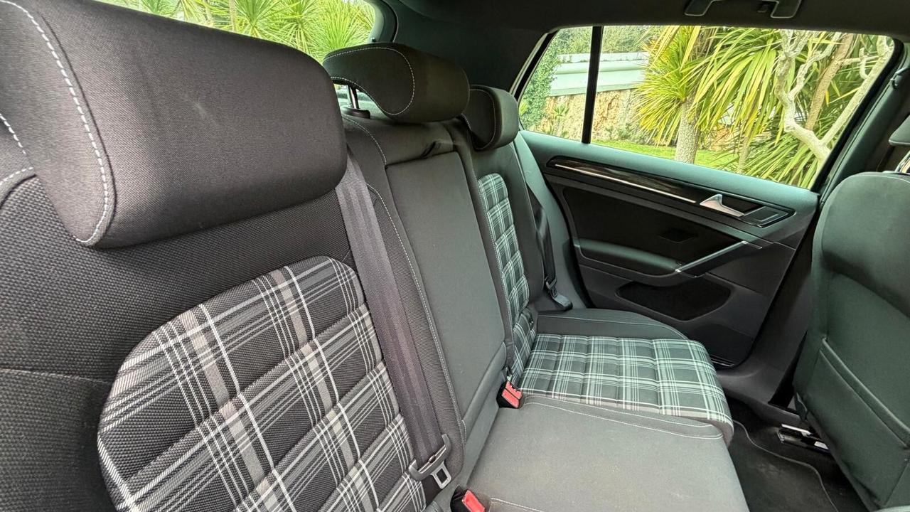 Volkswagen Golf GTI GTD 2.0 TDI 5p. BlueMotion Technology