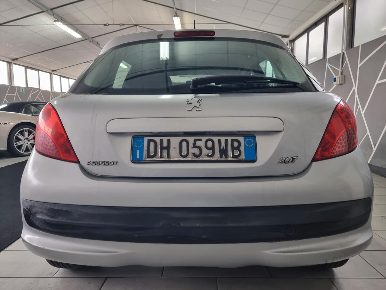 Peugeot 207 1.4 8V 75CV 5p. ONE Line NEOPATENTATI