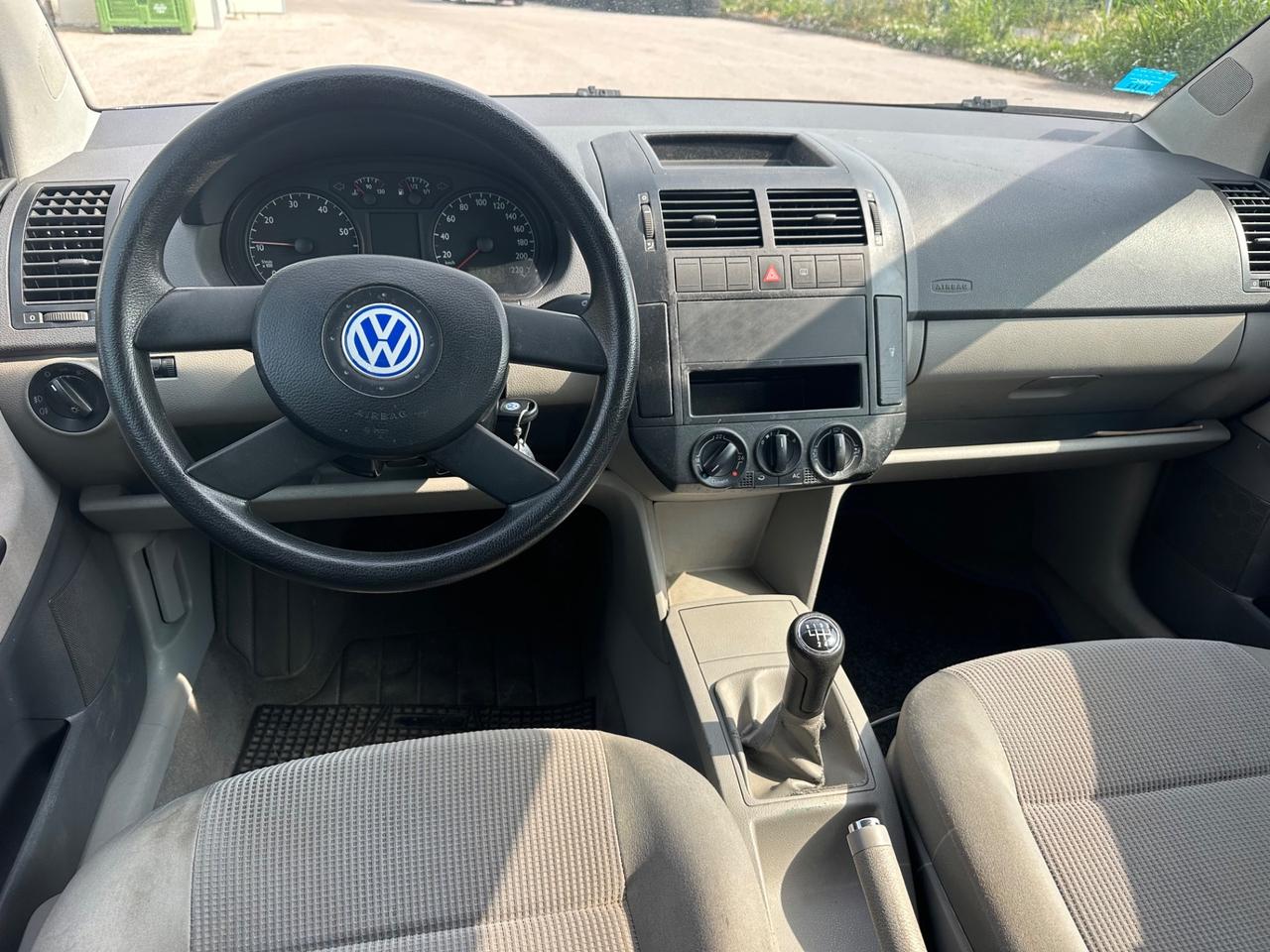 Volkswagen Polo 1.2 benz 2003 neopatentati