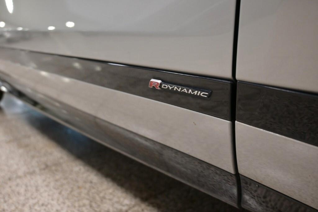 LAND ROVER EVOQUE 2.0D I4 163CV AUTO AWD R-DYNAMIC S ( FARI LED - COCKPIT - PELLE - CRUISE - TETTO PANORAMICO APR. - NAVI - MIRROR - PDC - TELECAMERA 360 - CERCHI 18 )