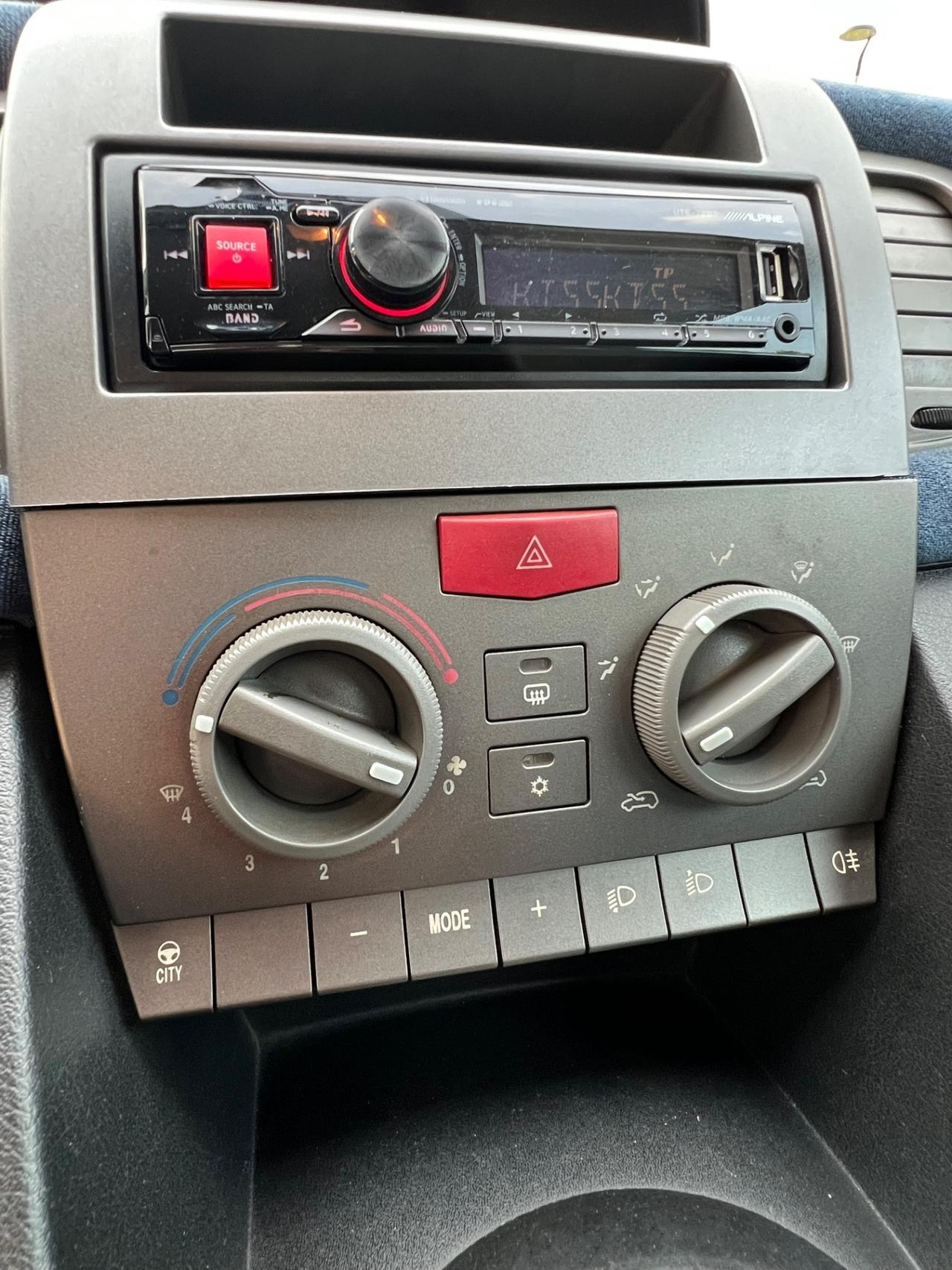 Lancia Ypsilon 1.3 Multijet 16V Platino