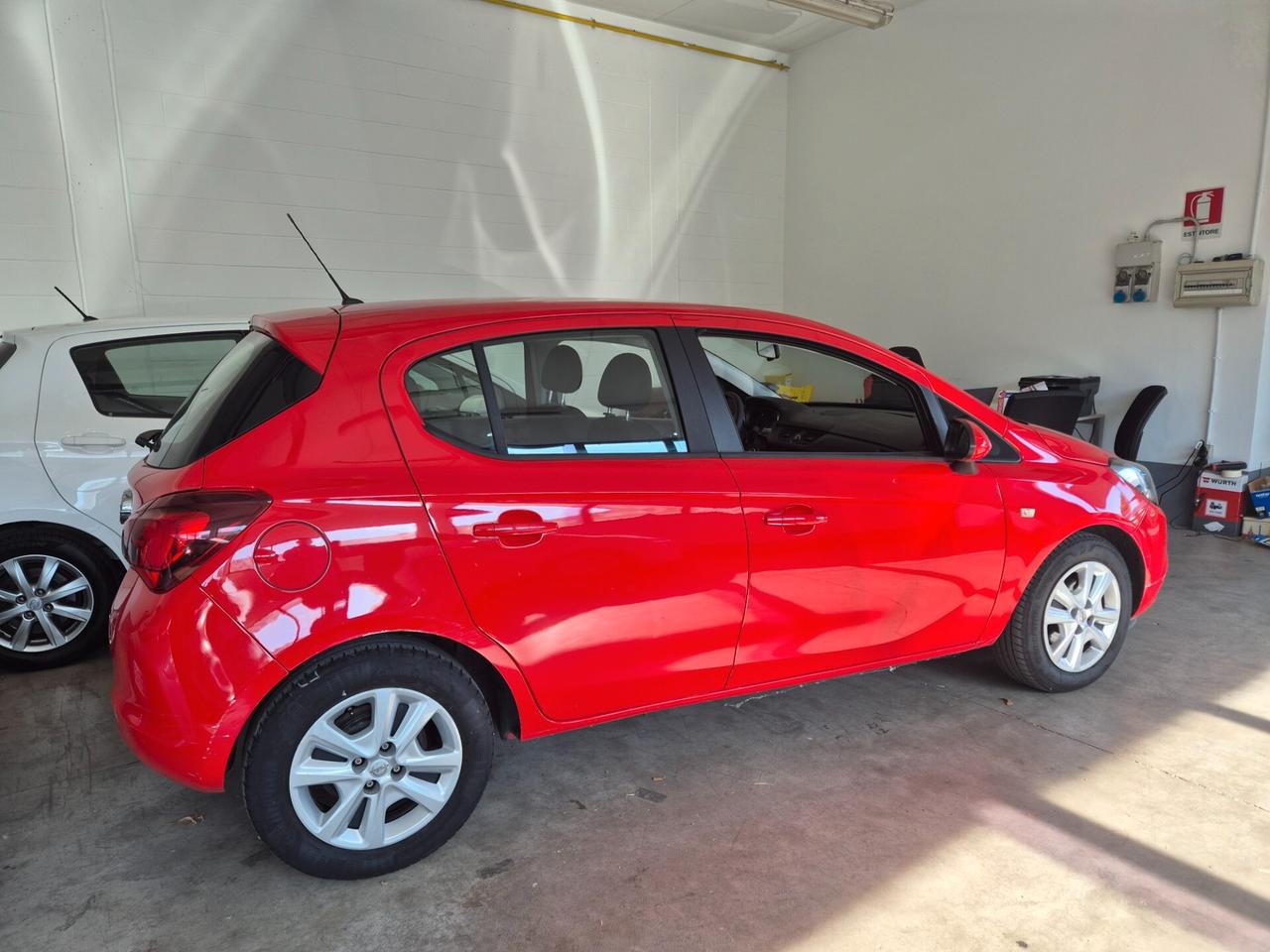 Opel Corsa 1.4 90CV GPL Tech 5 porte b-Color