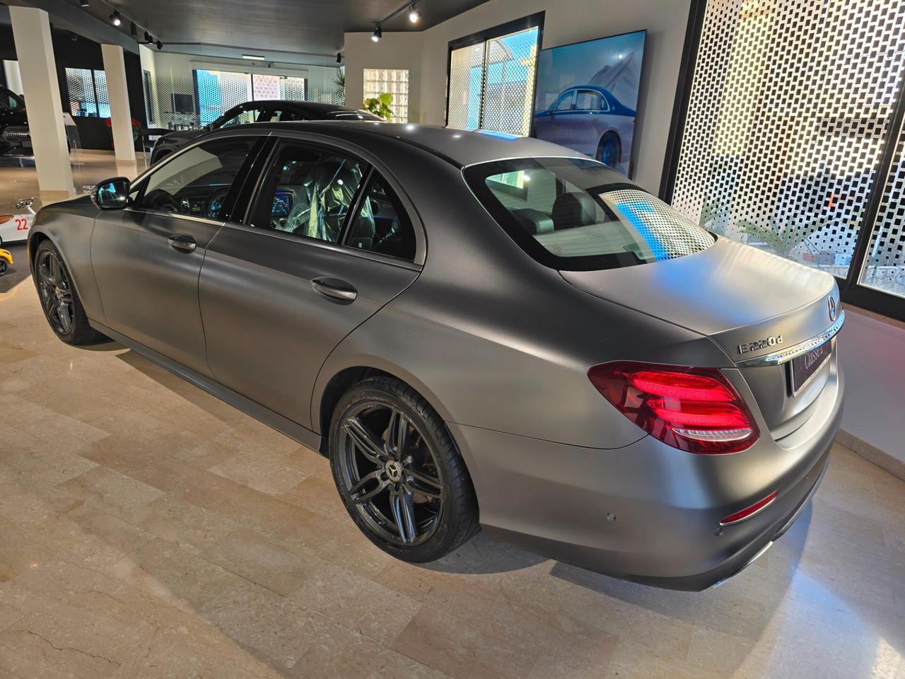 Mercedes-benz E 220 BlueTEC Automatic Premium