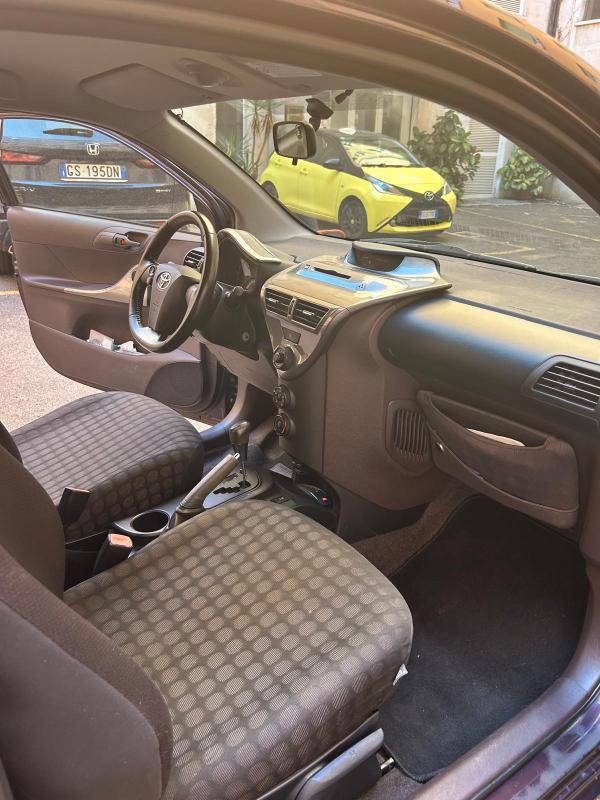 Toyota iQ 1.0 CVT Unipro