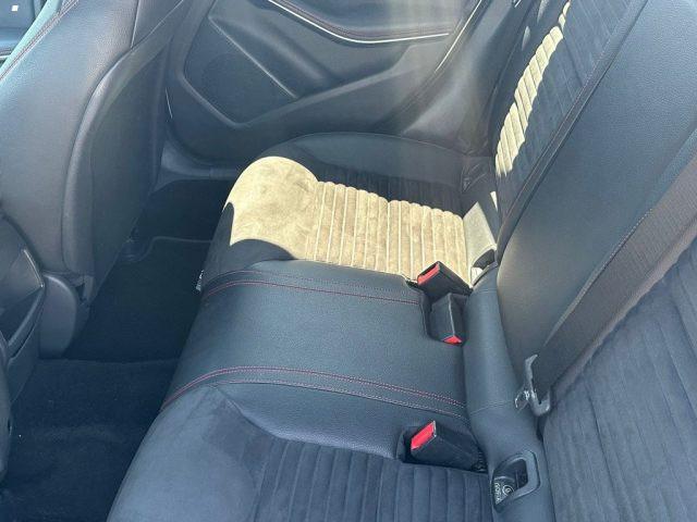 MERCEDES-BENZ A 180 Premium